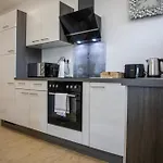 Appartement Hannibal - Design Lavendel 4, Vw Naehe, Parkplatz, Kueche, Highspeed-wlan, Fitness, Solarium Wolfsburg