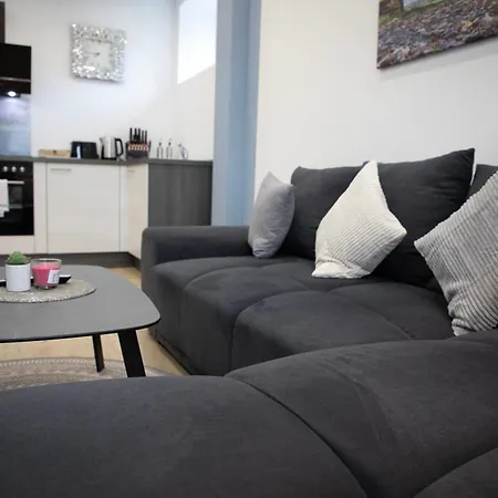 Hannibal - Design Lavendel 4, Vw Naehe, Parkplatz, Kueche, Highspeed-wlan, Fitness, Solarium