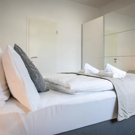 Hannibal - Design Lavendel 4, Vw Naehe, Parkplatz, Kueche, Highspeed-wlan, Fitness, Solarium