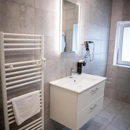 Apartmán Hannibal - Design Lavendel 4, Vw Naehe, Parkplatz, Kueche, Highspeed-wlan, Fitness, Solarium *