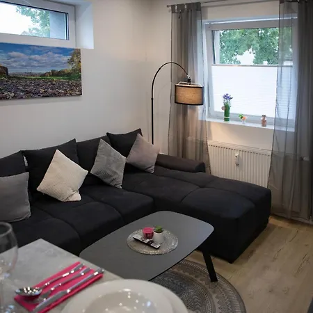 Hannibal - Design Lavendel 4, Vw Naehe, Parkplatz, Kueche, Highspeed-wlan, Fitness, Solarium