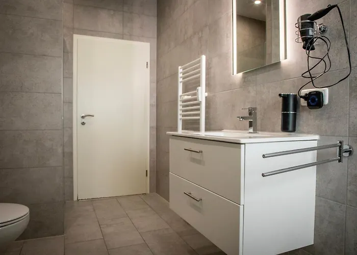 Hannibal - Design Lavendel 4, Vw Naehe, Parkplatz, Kueche, Highspeed-wlan, Fitness, Solarium *